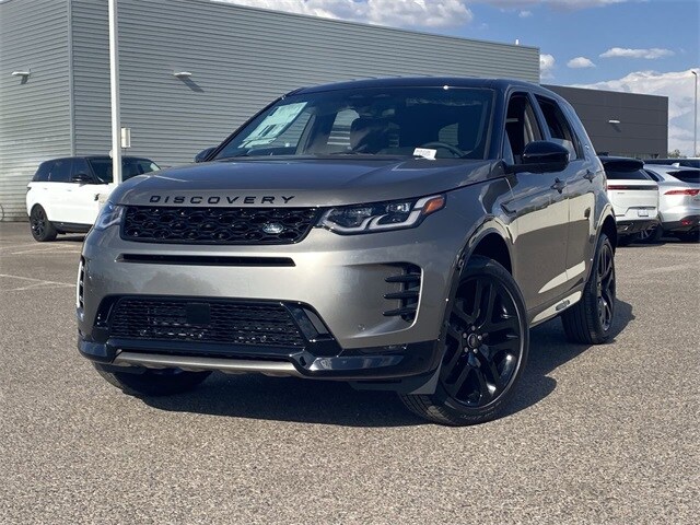 2025 Land Rover Discovery Sport Dynamic SE photo 3