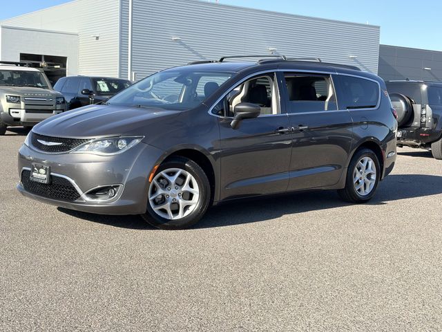 Used 2017 Chrysler Pacifica Touring Plus with VIN 2C4RC1BG7HR796035 for sale in Glendale, AZ
