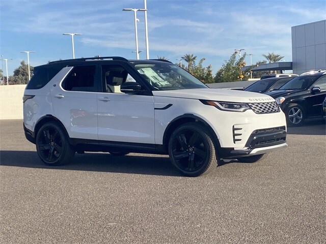 2025 Land Rover Discovery Metropolitan Edition photo 4