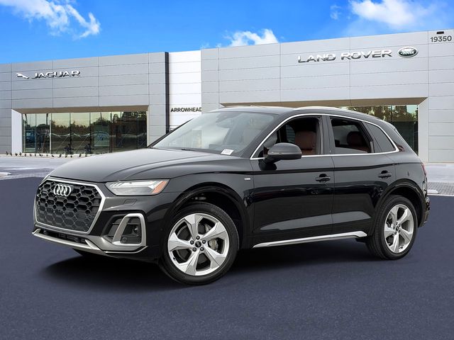 2022 Audi Q5 45 Prestige's photo
