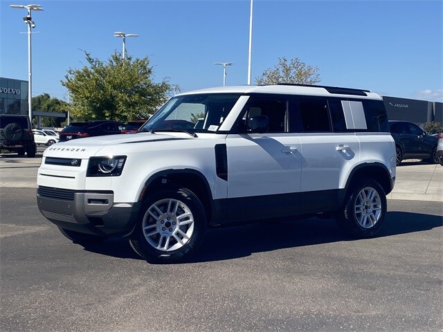 2026 Land Rover Defender 110 S photo 2