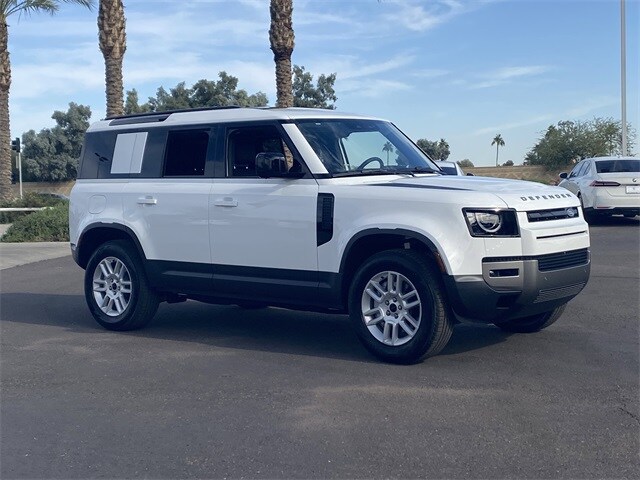 2026 Land Rover Defender 110 S photo 4