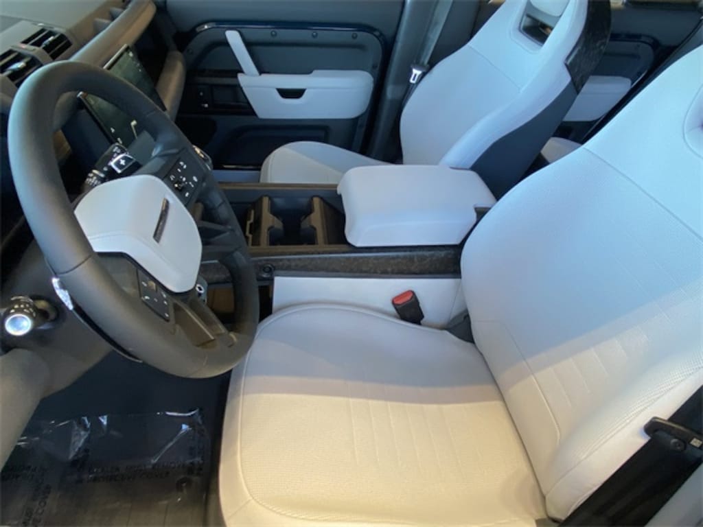 New 2026 Land Rover Defender 110 Octa 635PS SUV