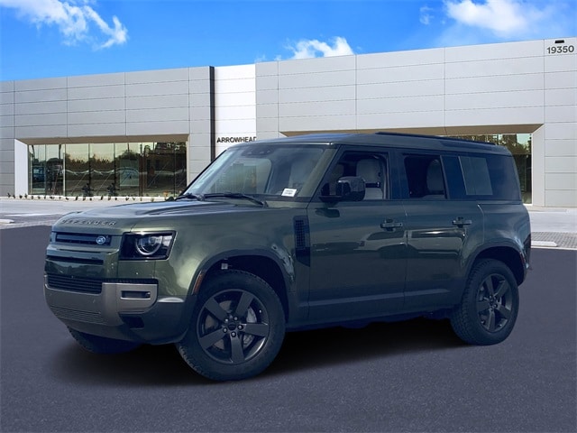 2026 Land Rover Defender S's photo