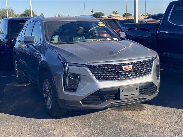 2024 Cadillac XT4 Premium Luxury photo 3