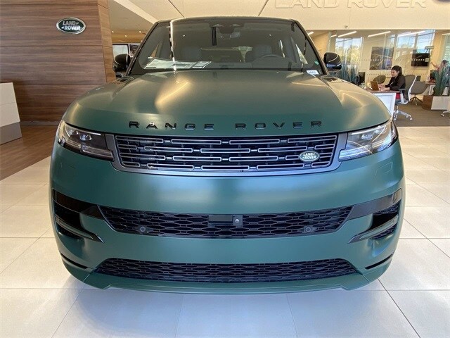 2025 Land Rover Range Rover Sport SE photo 2