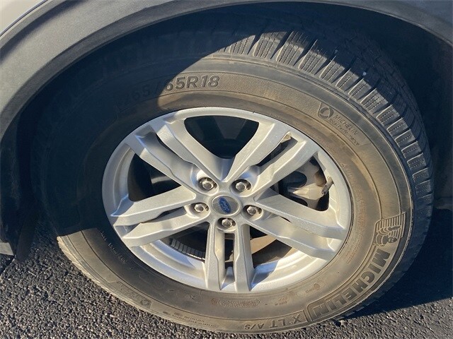 2020 Ford Explorer XLT photo 4