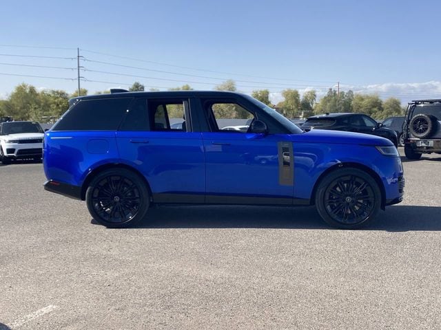 2025 Land Rover Range Rover SV - Photo 16