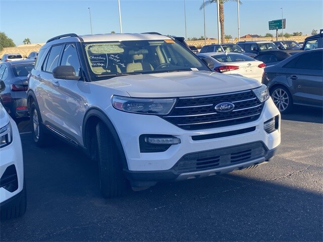 2020 Ford Explorer XLT photo 3