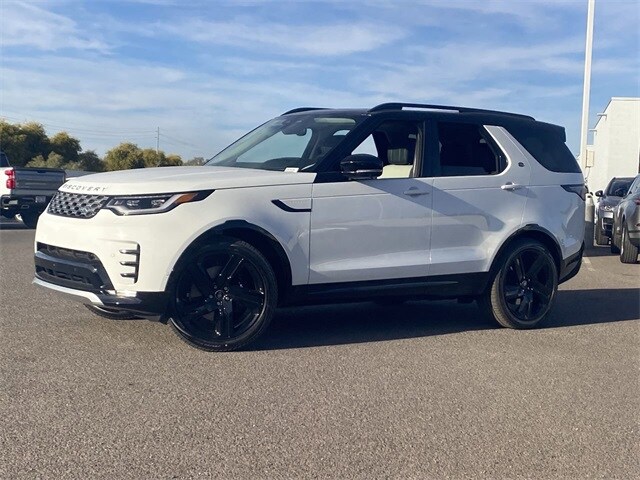2025 Land Rover Discovery Metropolitan Edition photo 2