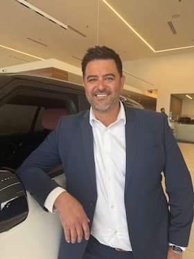 Staff member Richard Lazo from ID_61d7f1de4171