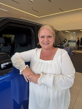 Staff member Darcy Miller from ID_8d6066996ab4