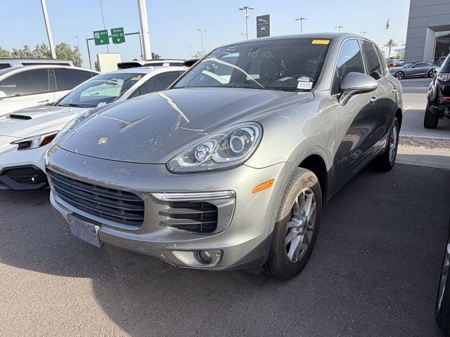 2018 Porsche Cayenne Platinum Edition's photo