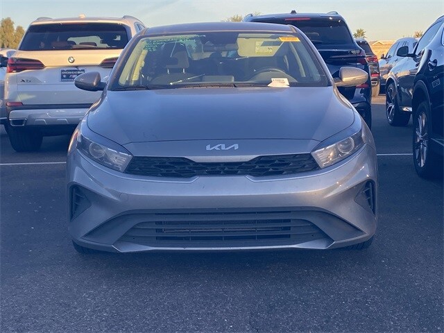 2023 Kia Forte LXS photo 2