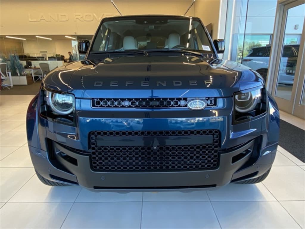 New 2026 Land Rover Defender 110 Octa 635PS SUV