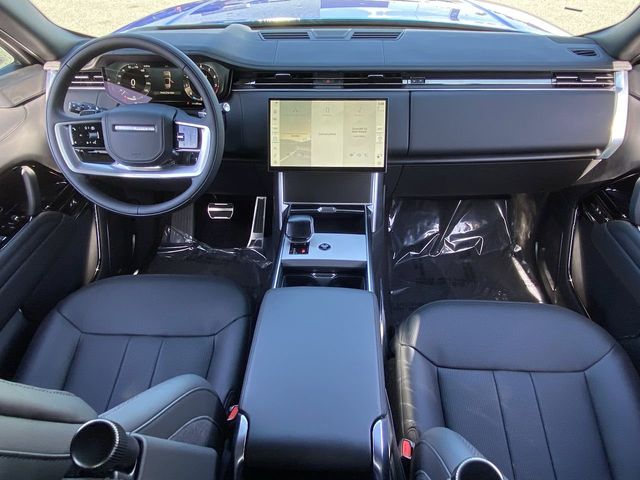 2025 Land Rover Range Rover SV - Photo 14