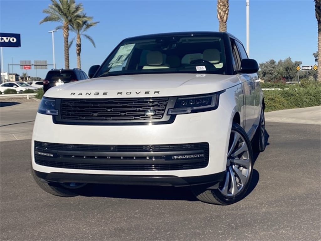 New 2025 Land Rover Range Rover SE SUV