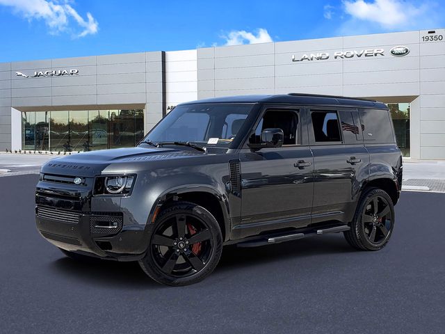 2024 Land Rover Defender 110 X P400's photo