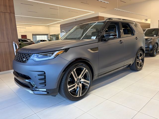 2026 Land Rover Discovery P360 Tempest Edition's photo
