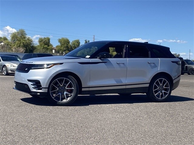 2025 Land Rover Range Rover Velar SE photo 2