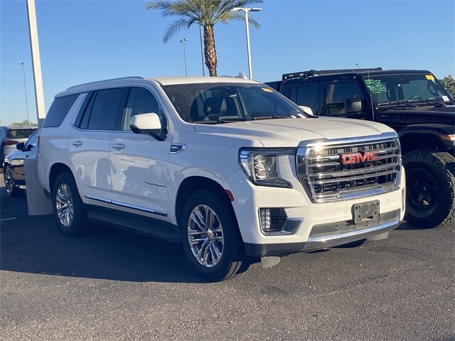 2023 Gmc Yukon SLT photo 3