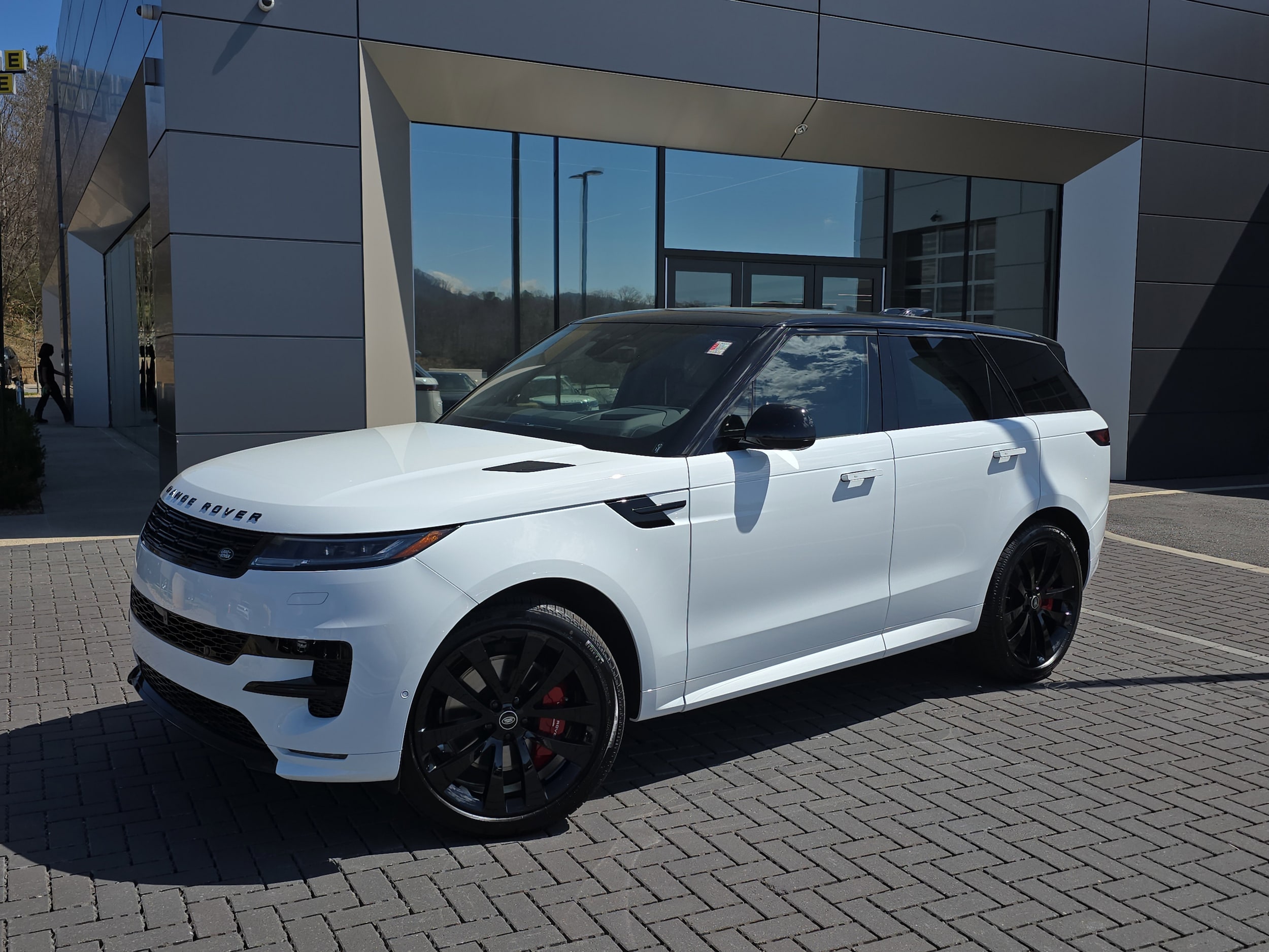 2025 Land Rover Range Rover Sport Dynamic SE's photo