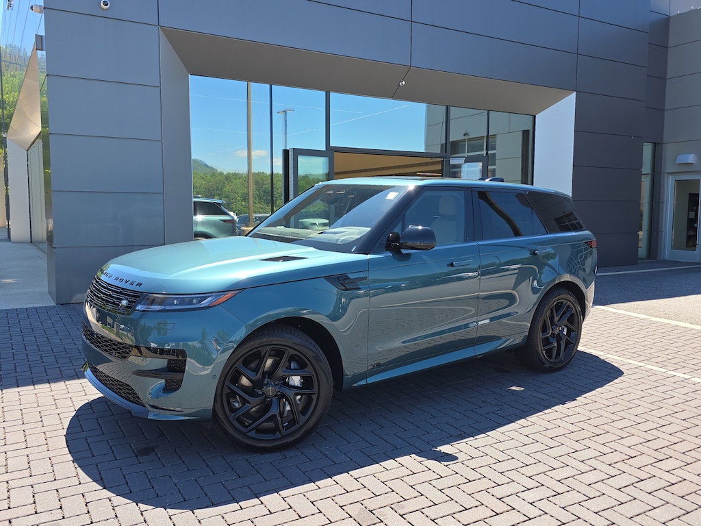 New 2026 Land Rover Range Rover Sport Dynamic SE SUV