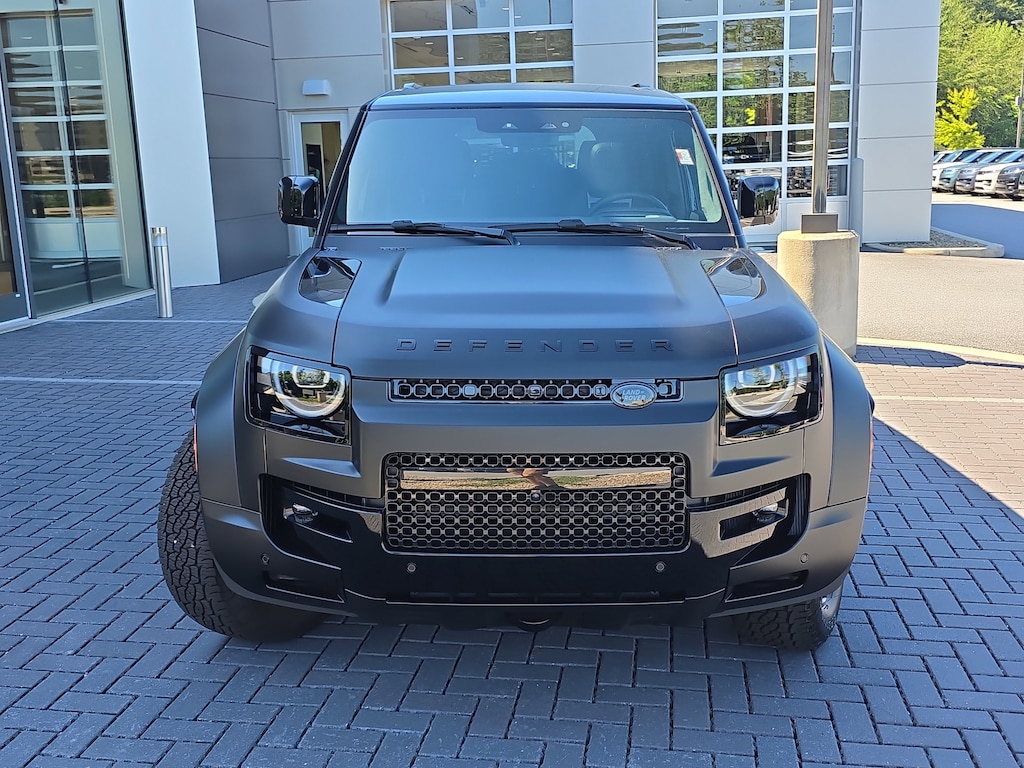 New 2026 Land Rover Defender 110 Octa Black Defender 110 Octa Black SUV