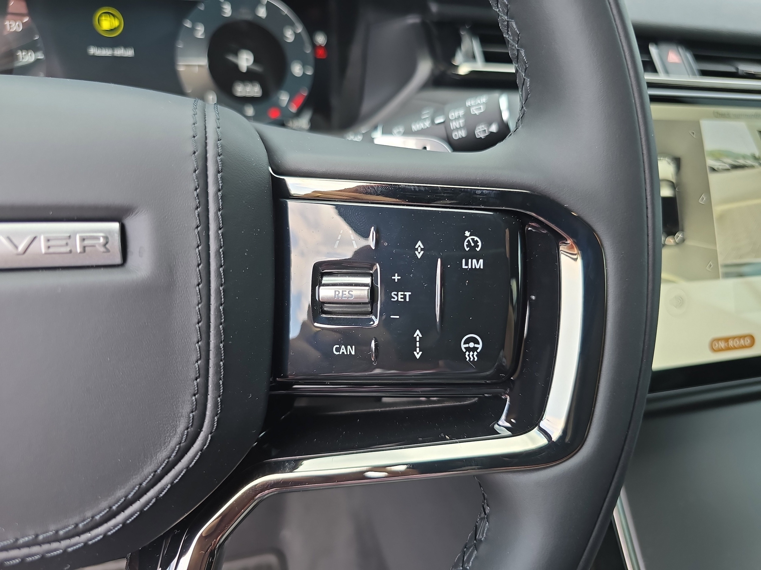2026 Land Rover Range Rover Velar S - Photo 32