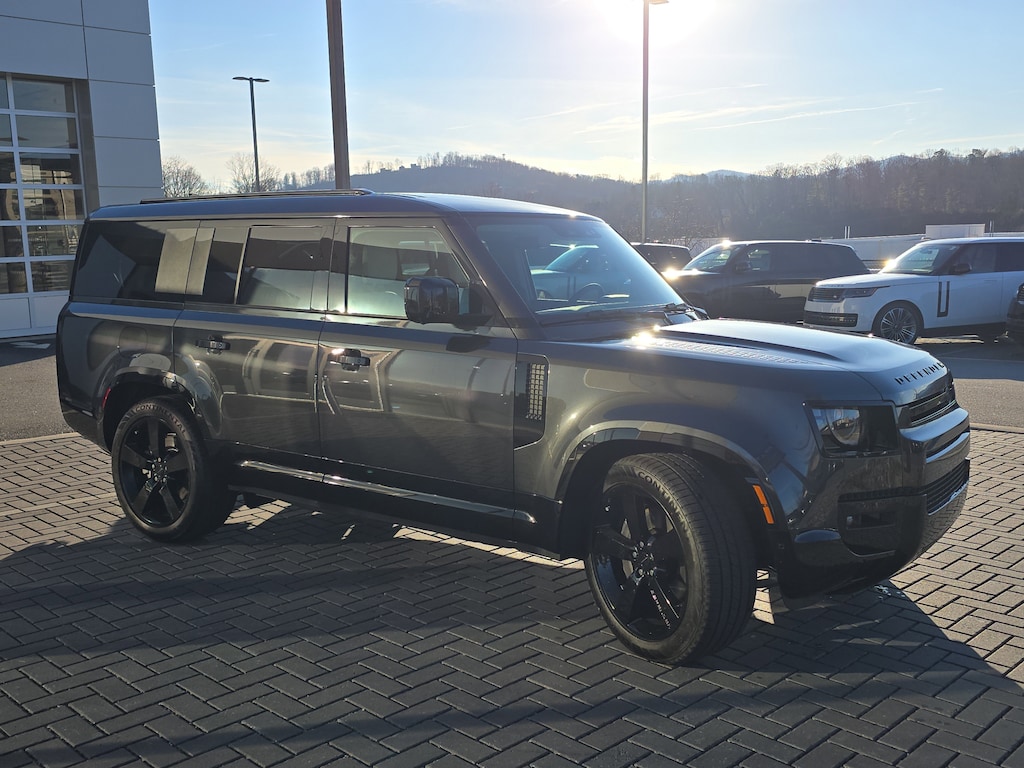 New 2026 Land Rover Defender 130 X-Dynamic SE SUV