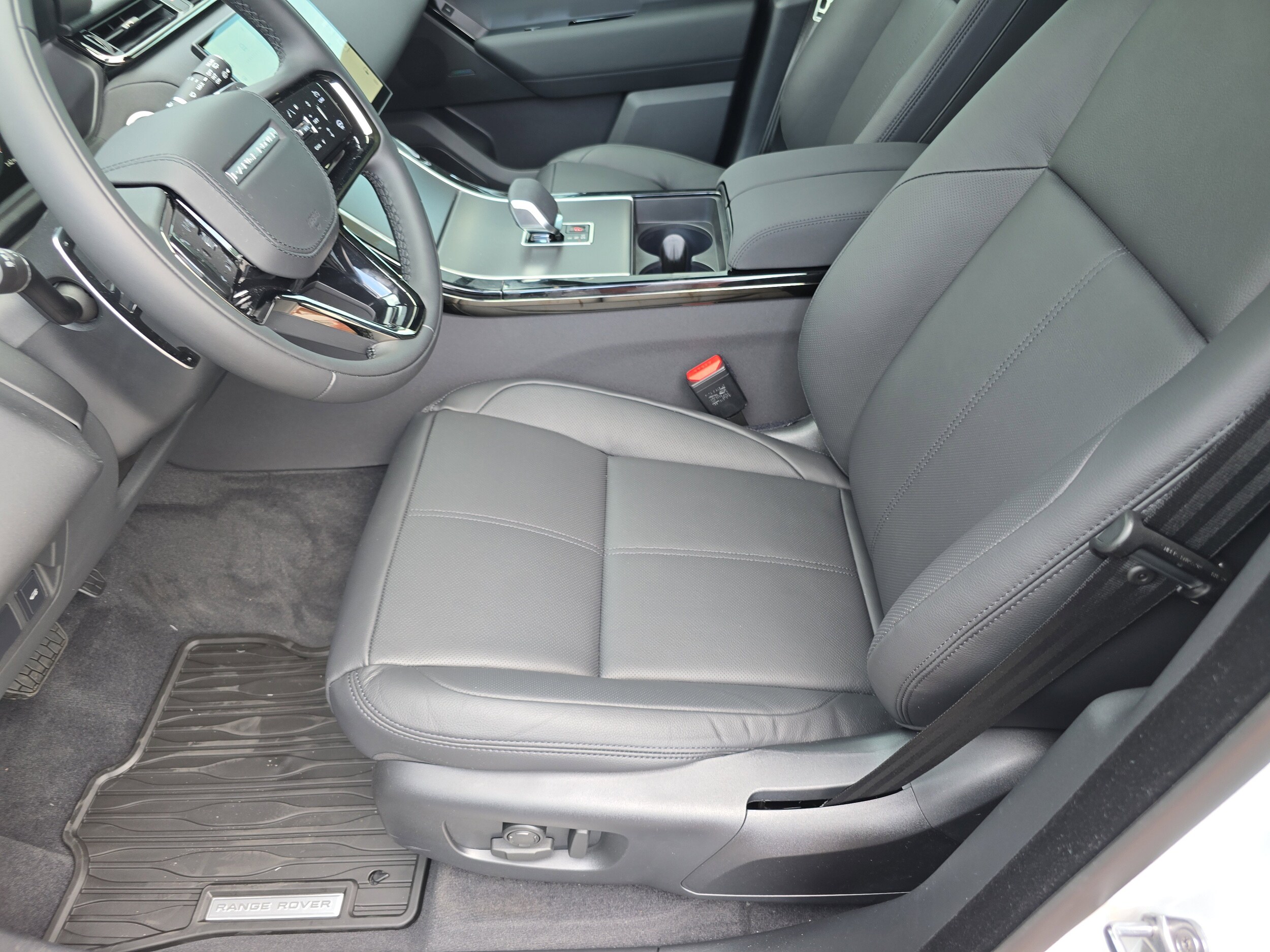 2026 Land Rover Range Rover Velar S - Photo 23
