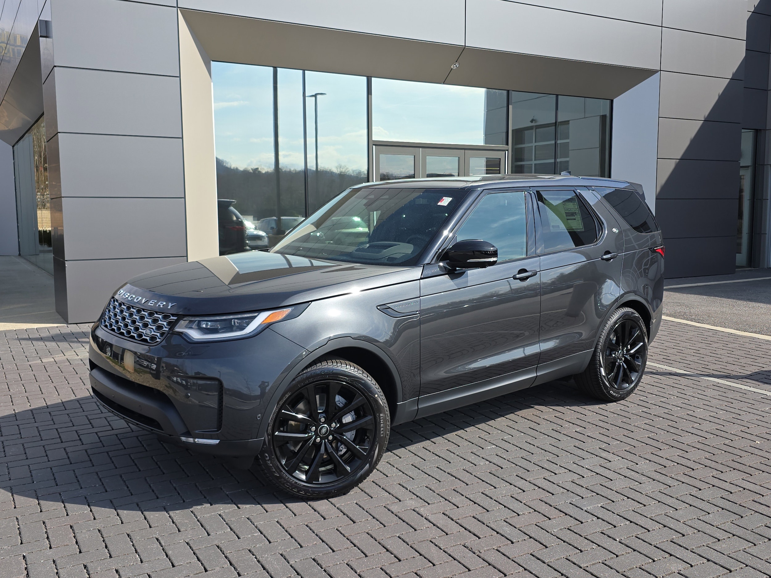 2026 Land Rover Discovery