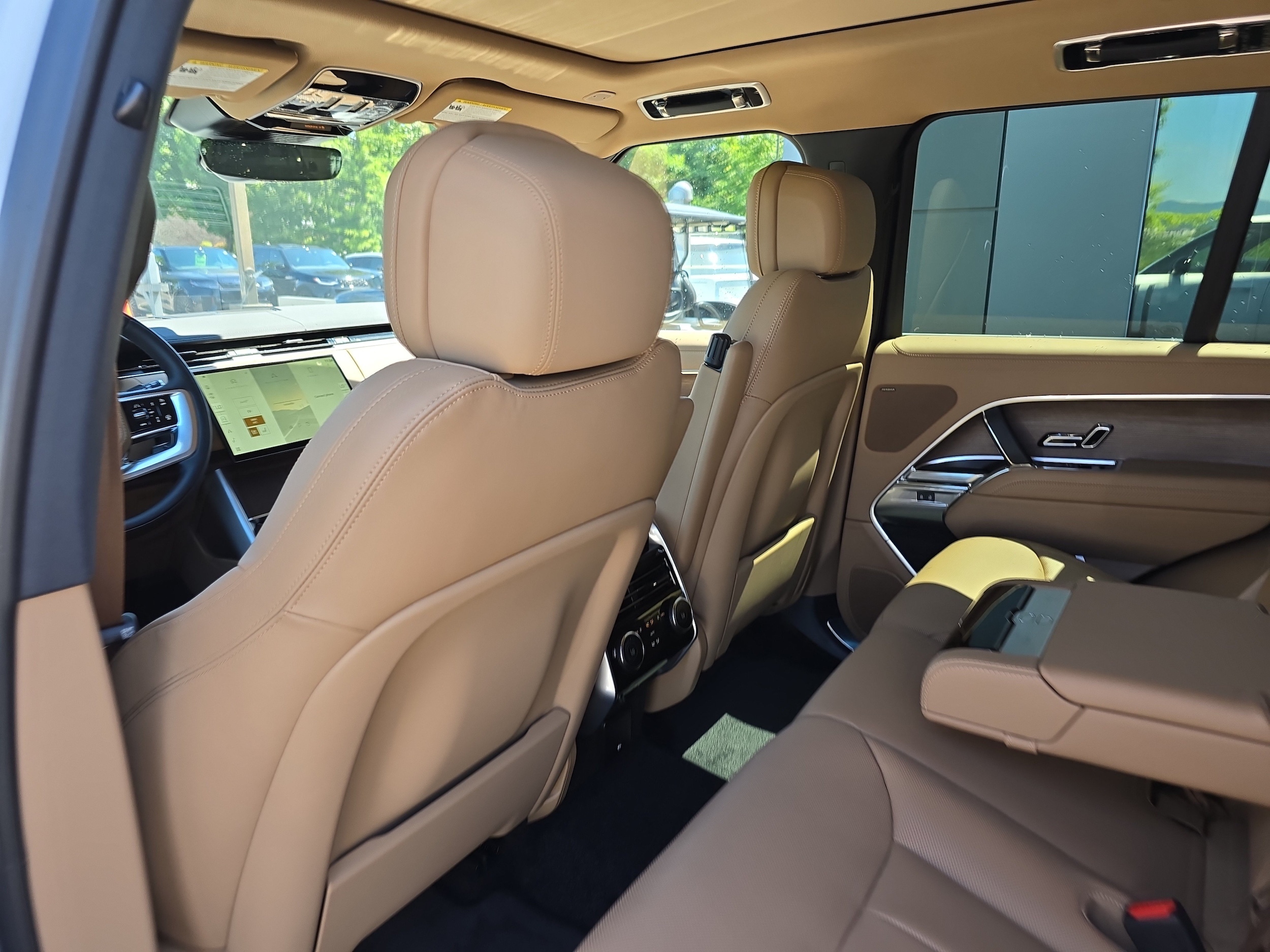 2026 Land Rover Range Rover SE - Photo 16