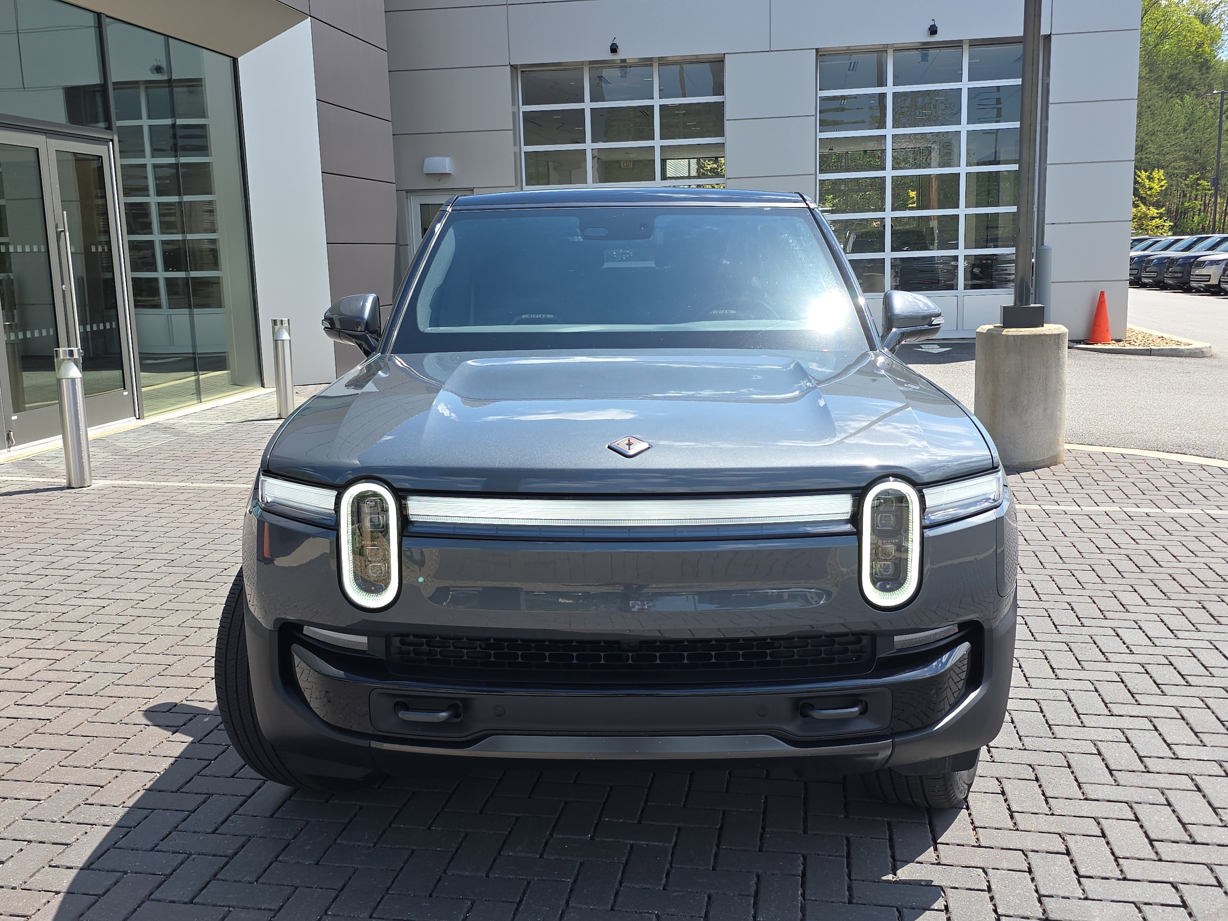 Used 2026 Rivian R1S Base with VIN 7PDSGFBAXTN085426 for sale in Arden, NC