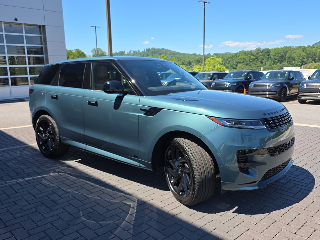 New 2026 Land Rover Range Rover Sport Dynamic SE SUV