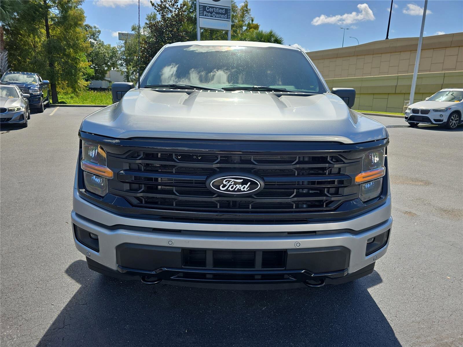 2025 Ford F-150 XLT photo 2