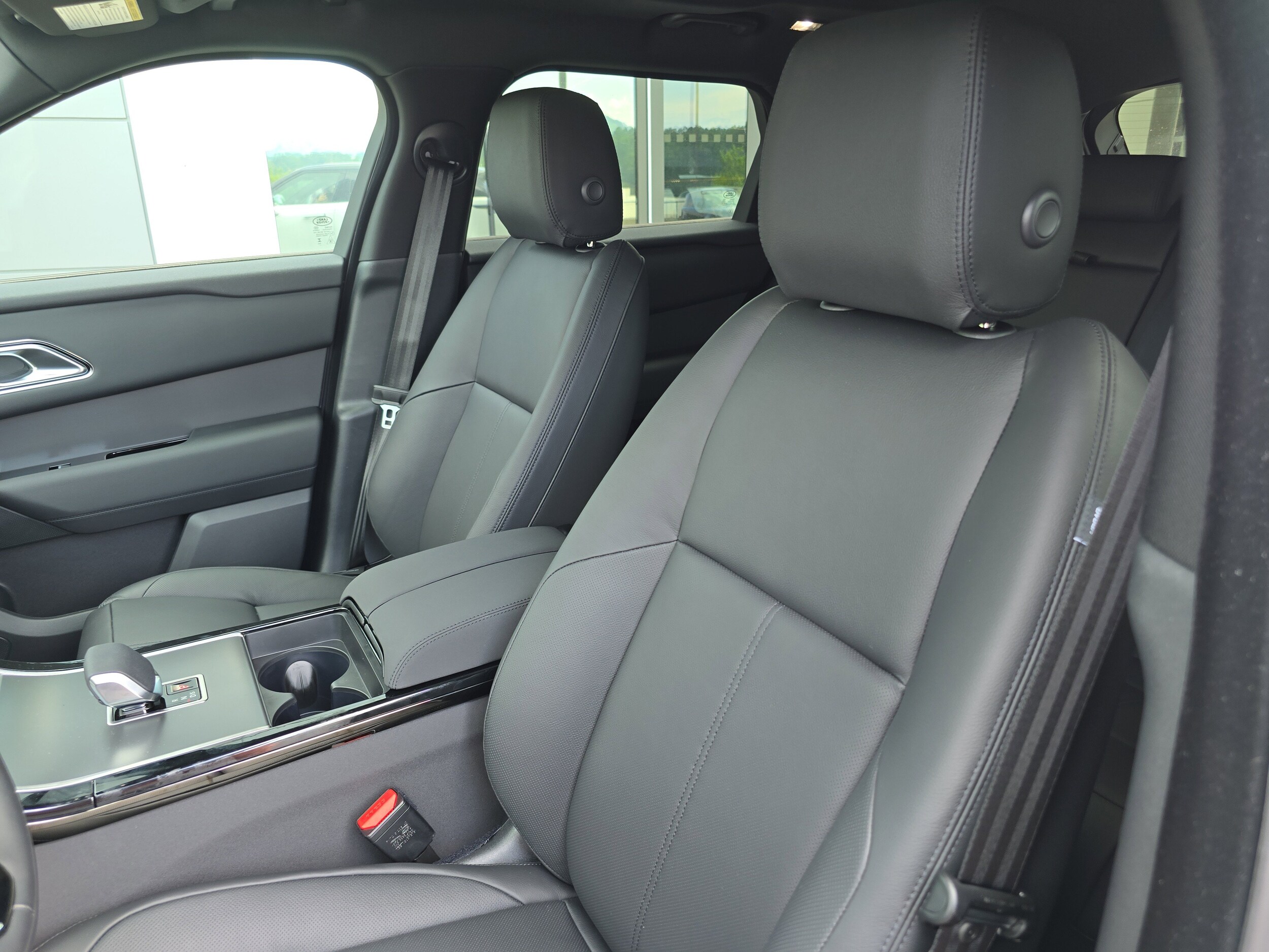 2026 Land Rover Range Rover Velar S - Photo 22