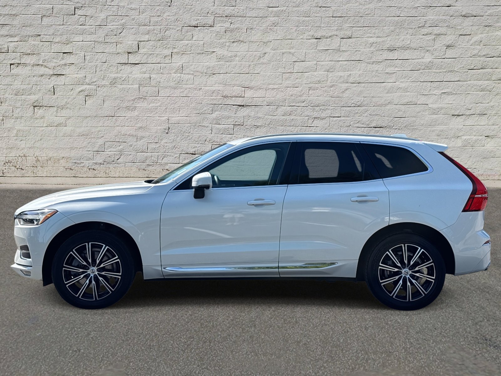 Used 2020 Volvo XC60 Inscription with VIN YV4A22RLXL1572180 for sale in Arden, NC