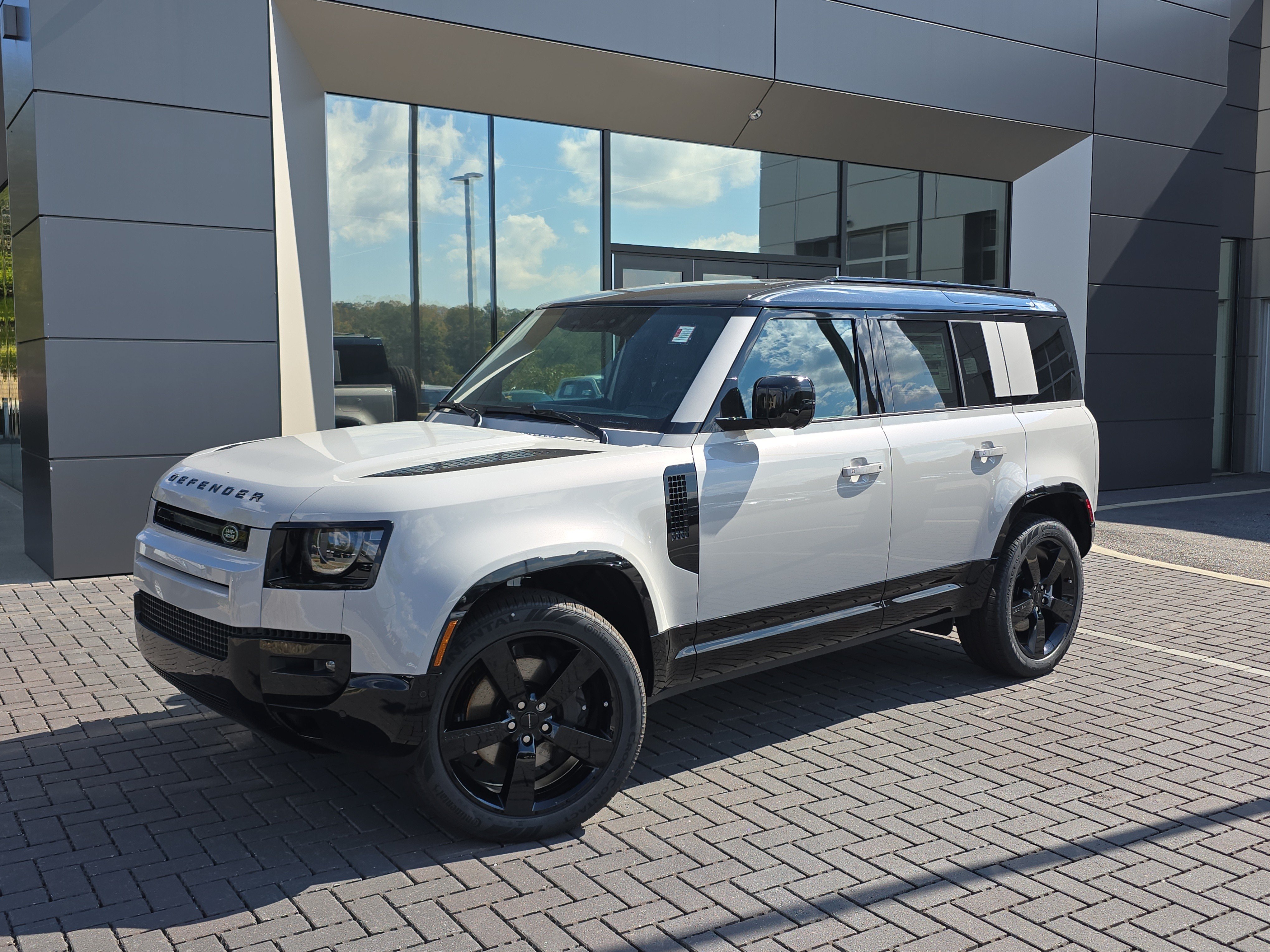 2026 Land Rover Defender