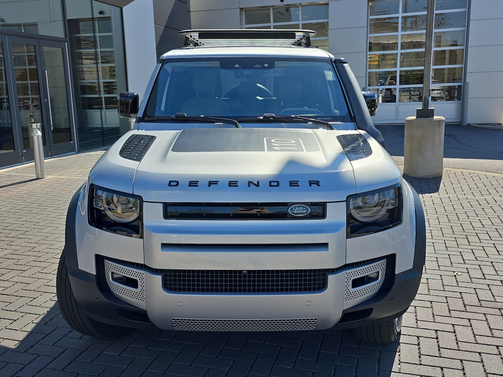 Used 2021 Land Rover Defender SE 110 SE AWD