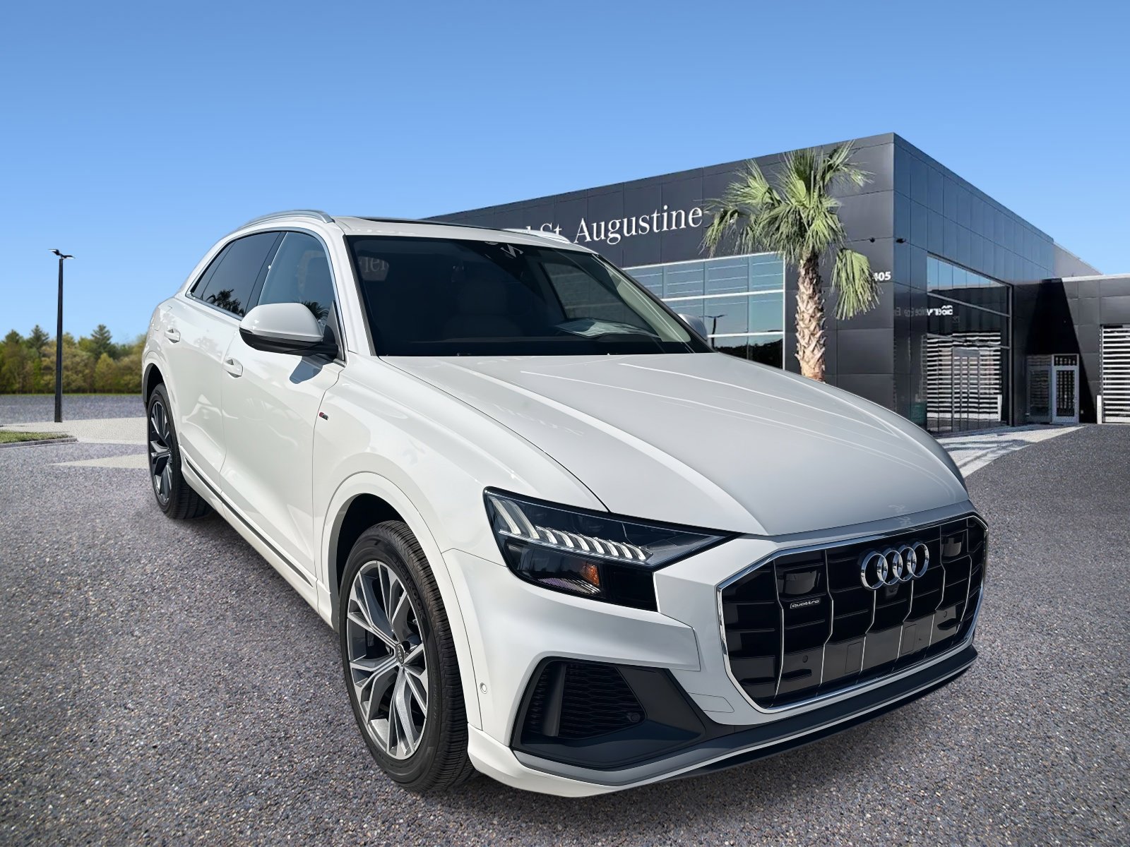 2023 Audi Q8 Premium Plus's photo
