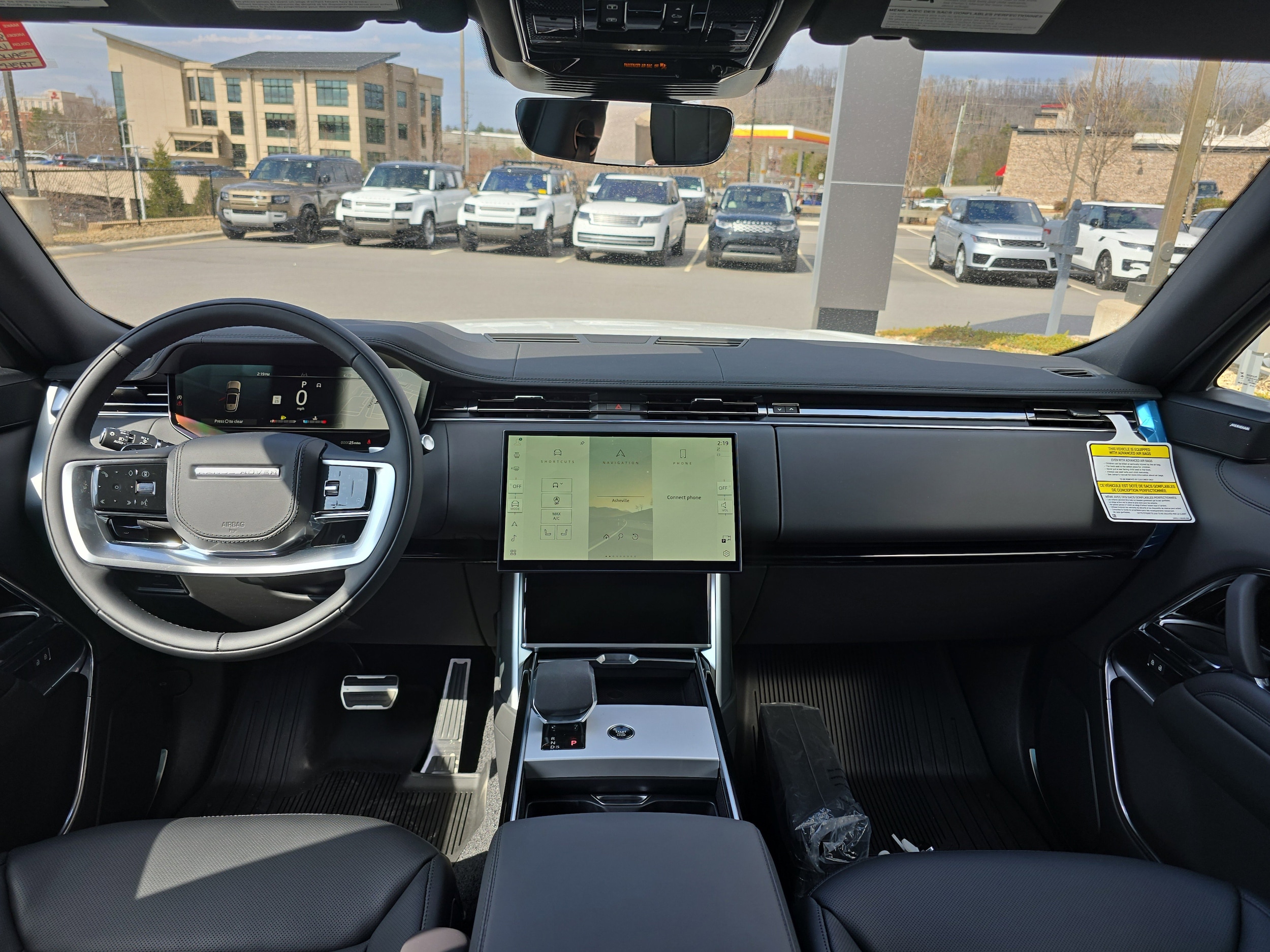2026 Land Rover Range Rover SE - Photo 18