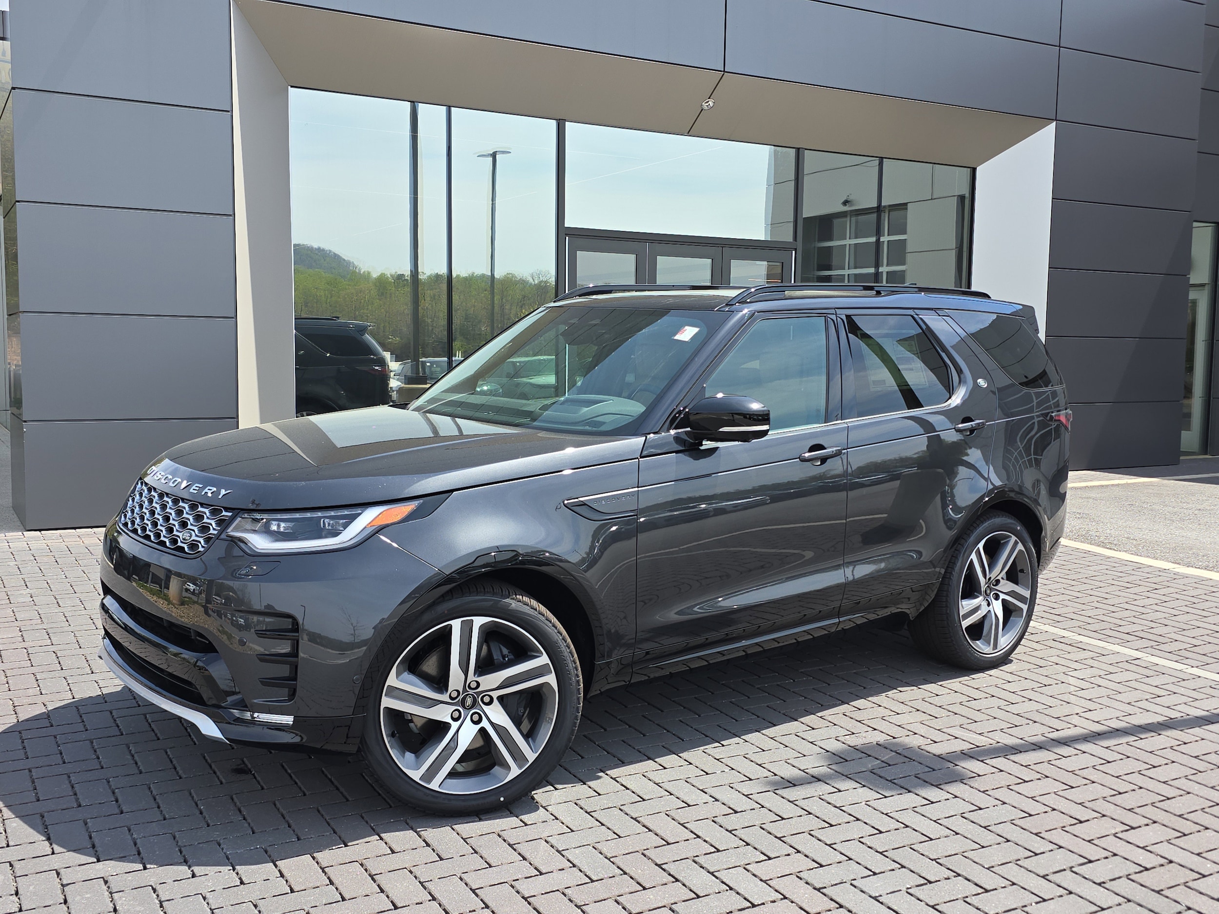 2026 Land Rover Discovery