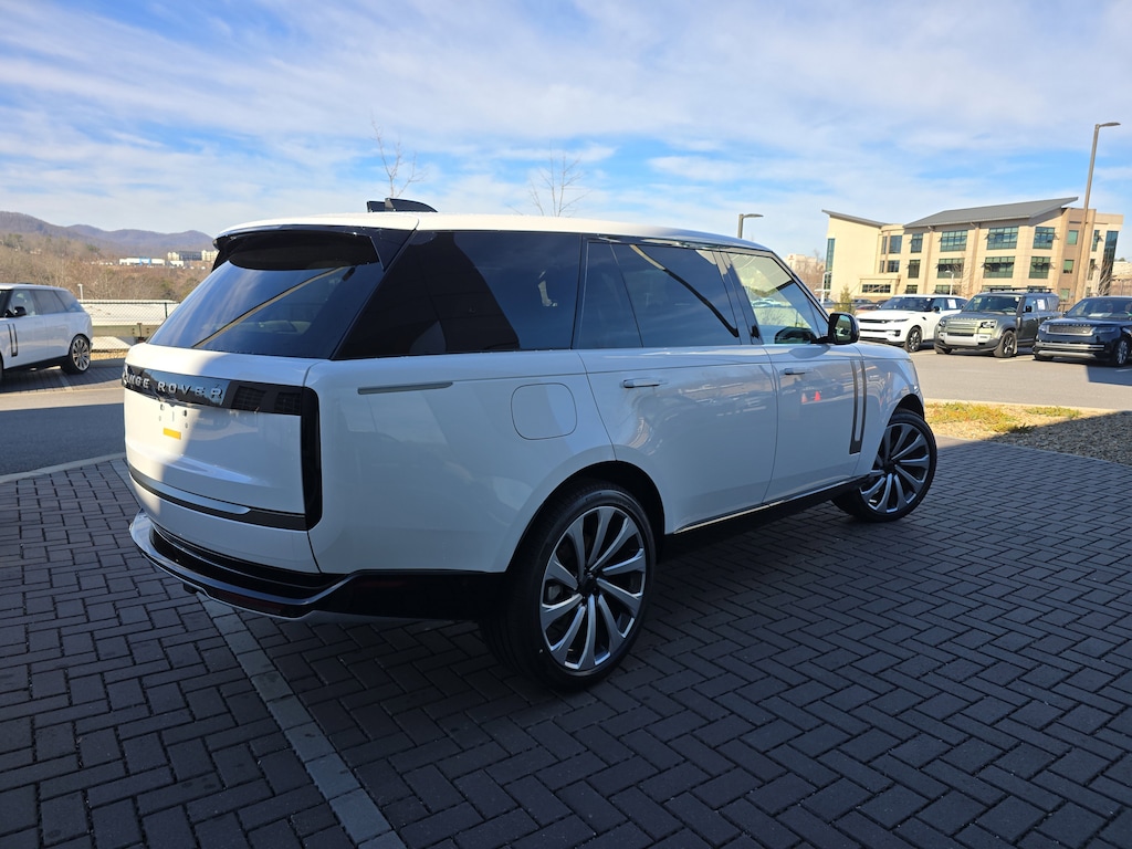 New 2026 Land Rover Range Rover SE 7 Seats SUV
