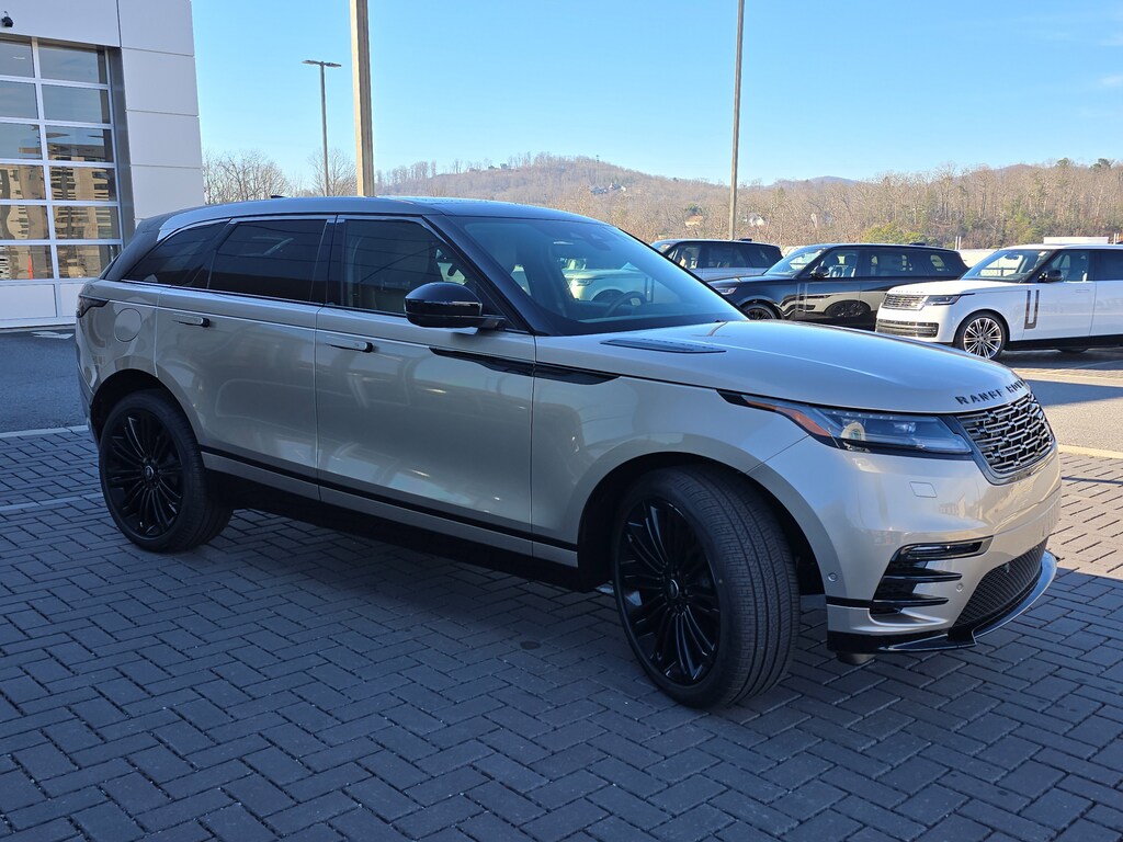 New 2026 Land Rover Range Rover Velar Dynamic SE SUV
