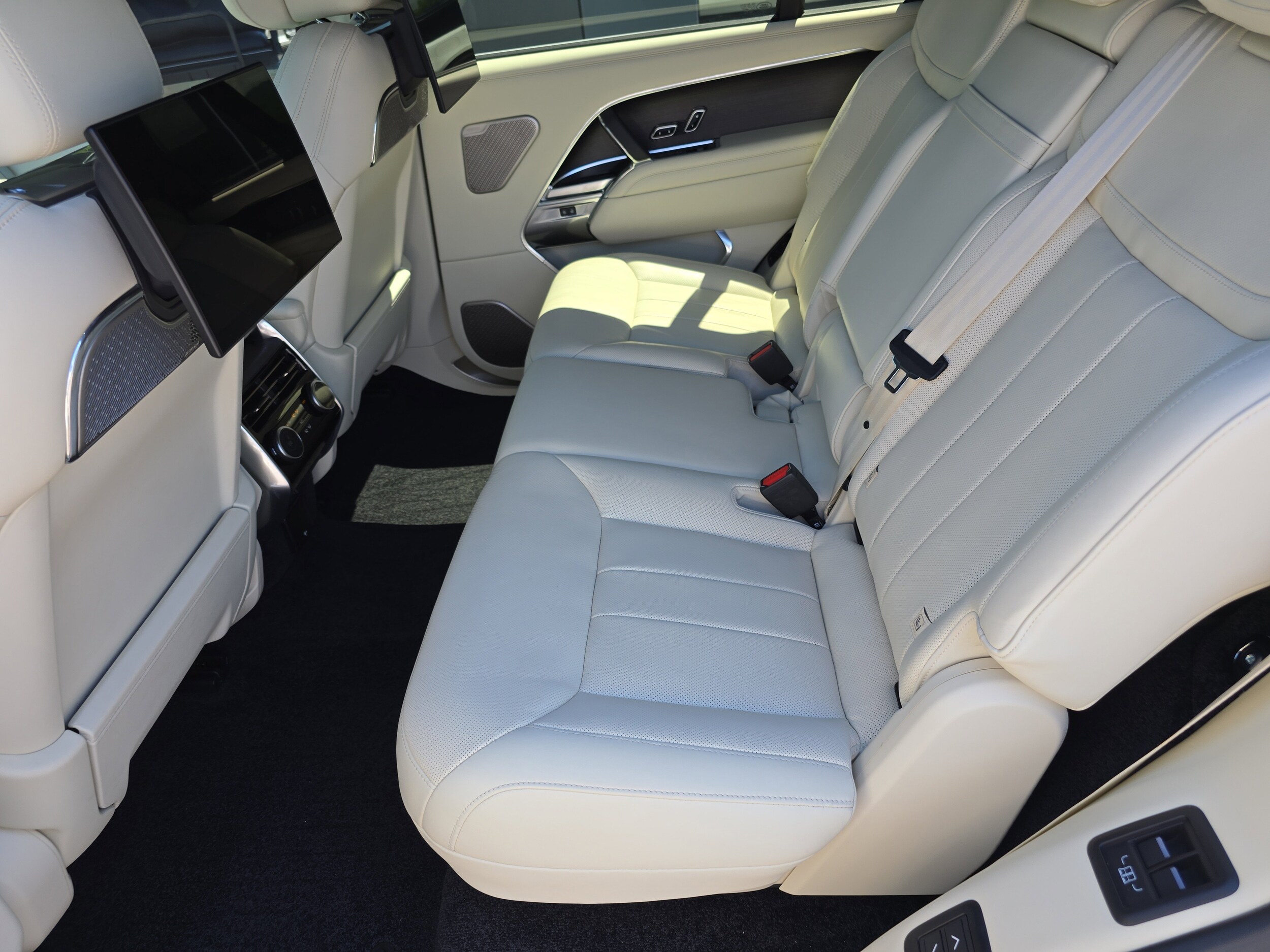 2024 Land Rover Range Rover Autobiography - Photo 16
