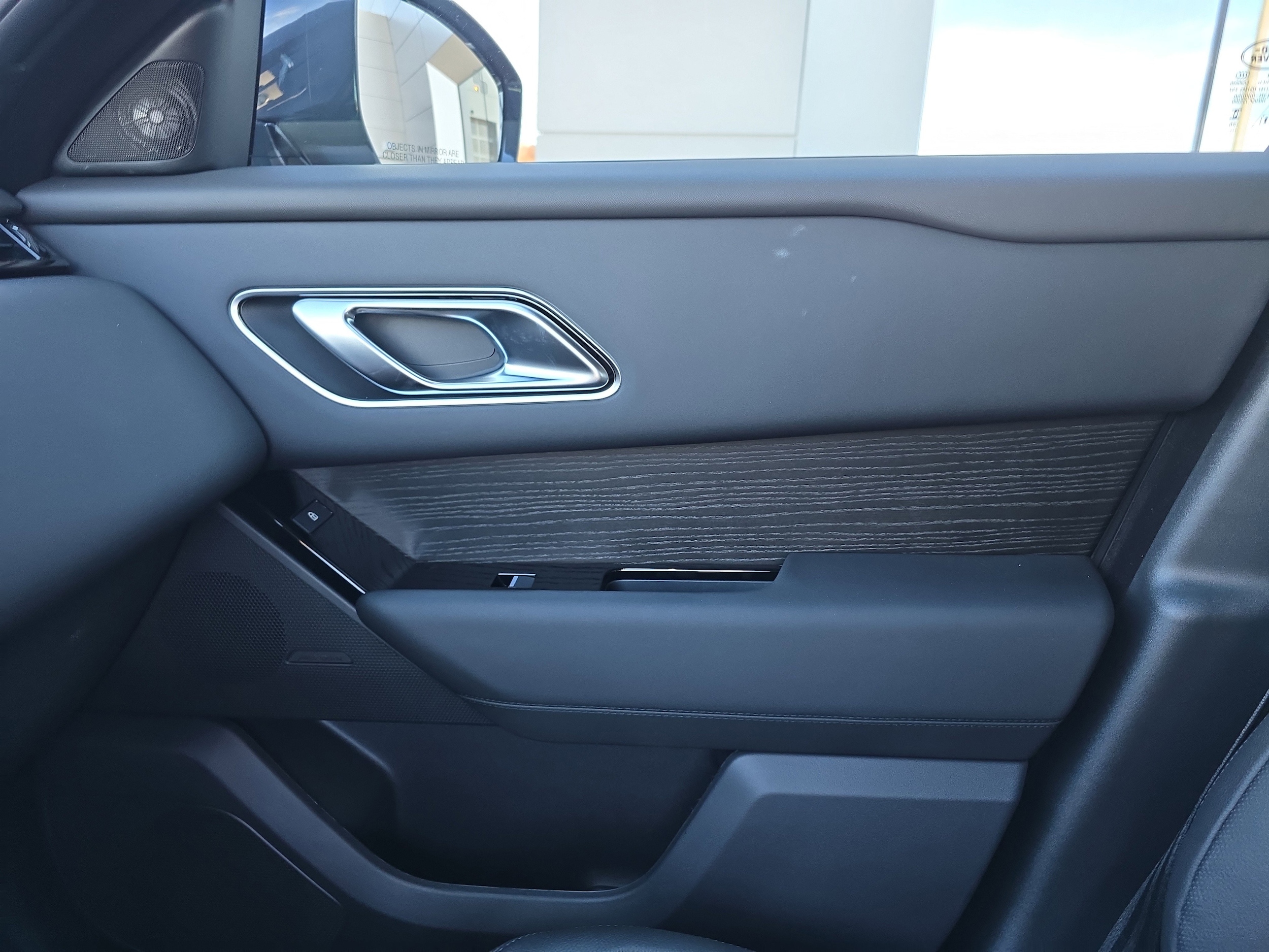 2026 Land Rover Range Rover Velar Dynamic SE - Photo 25