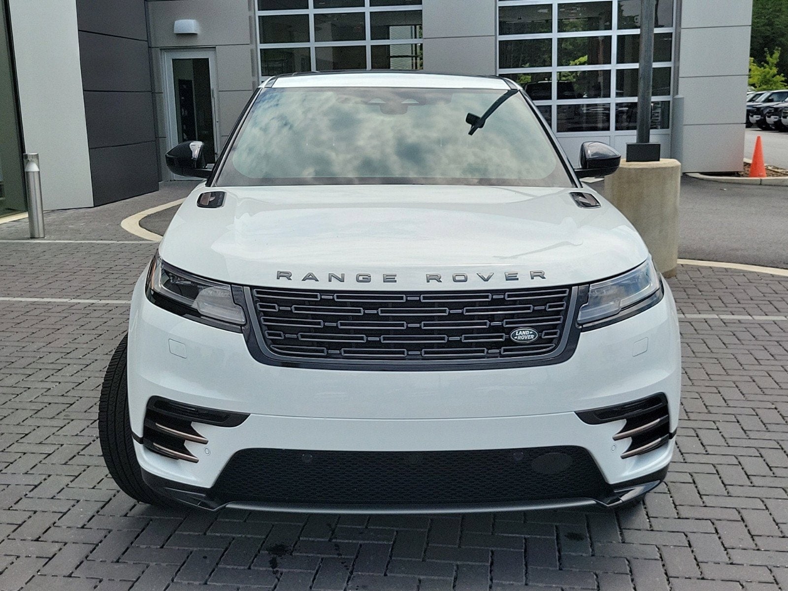 Certified 2024 Land Rover Range Rover Velar Dynamic SE with VIN SALYL2EXXRA370772 for sale in Arden, NC