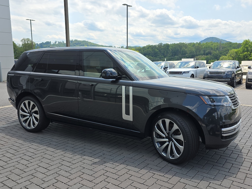 New 2026 Land Rover Range Rover Autobiography SUV
