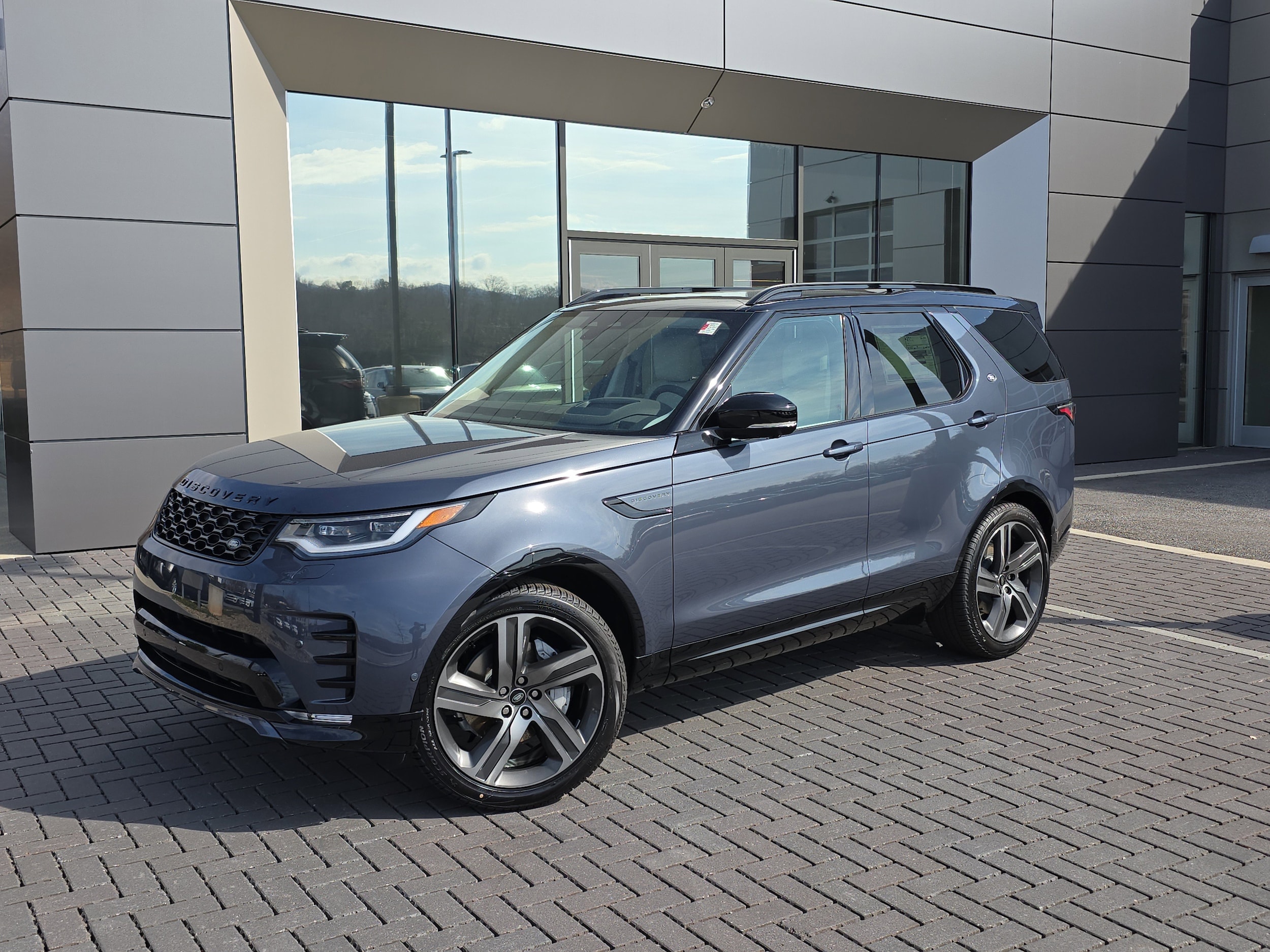 2026 Land Rover Discovery